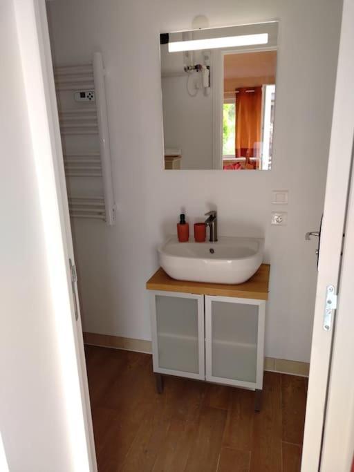Apartment Independant Location Courte Duree A Proximite Du Lycee International Saint-Germain-en-Laye